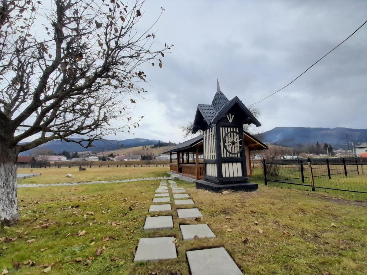 Casa Dumitru Si Elena Ciocanesti Bucovina Exterior photo